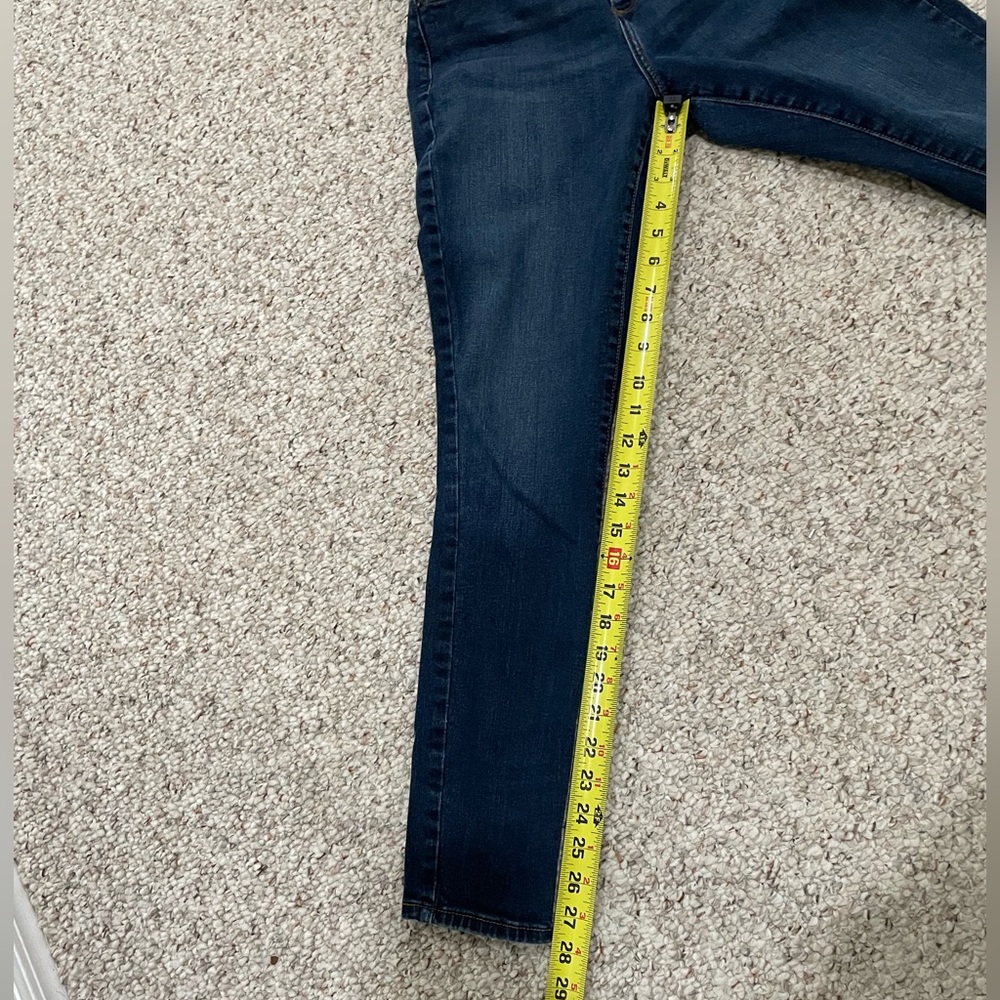 {Universal Thread} Skinny Jeans Size 2/26 R - Picture 7 of 10